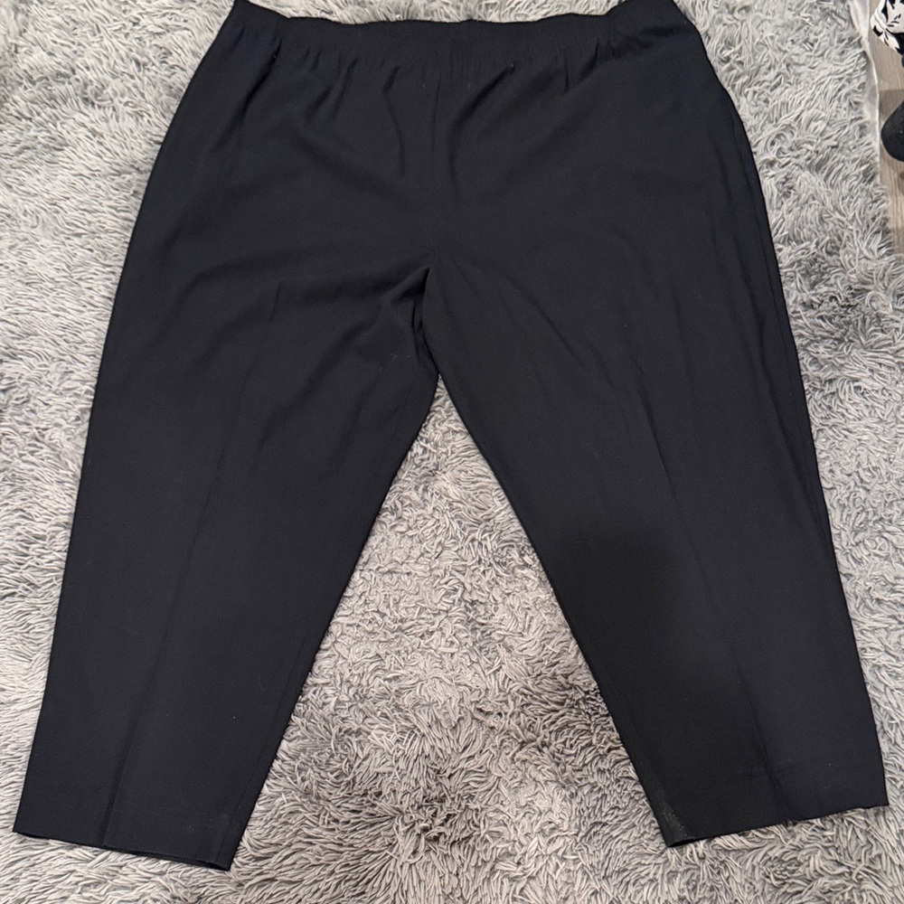 Women’s Black Pants